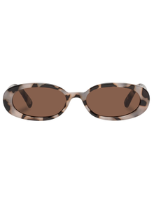  Outta Love Cookie Tort Sunglasses Women's Oval Shades Le Specs