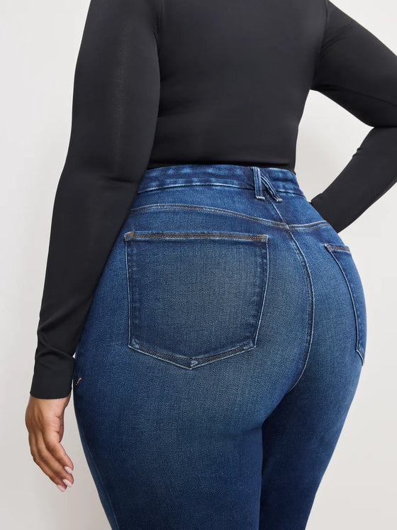 Good American Soft Tech Good True Straight Jeans in Indigo572
