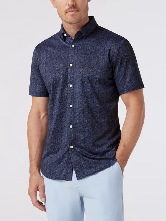 Mizzen+Main Halyard Short Sleeve Dress Shirt in Coastal Fjord Coffee Leaves