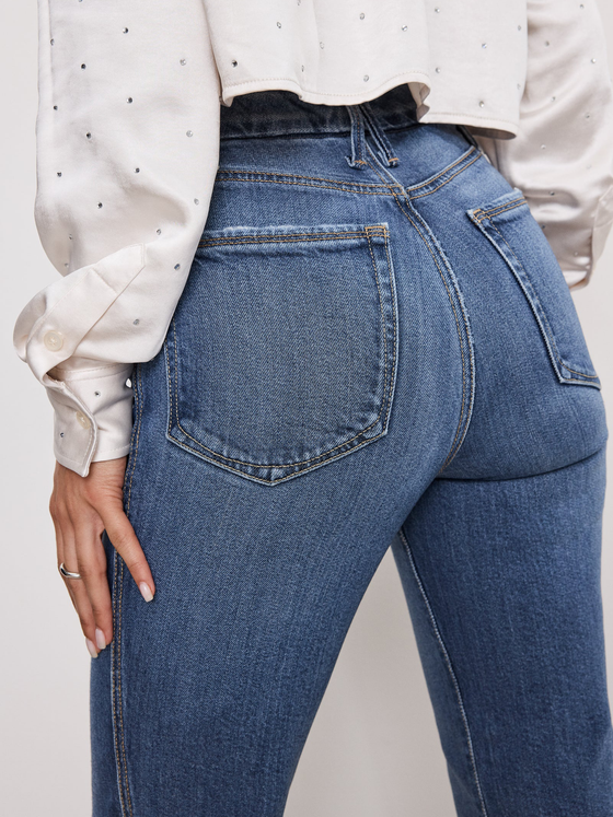 GA Soft-Tech Good Curve Straight Jeans in indigo737