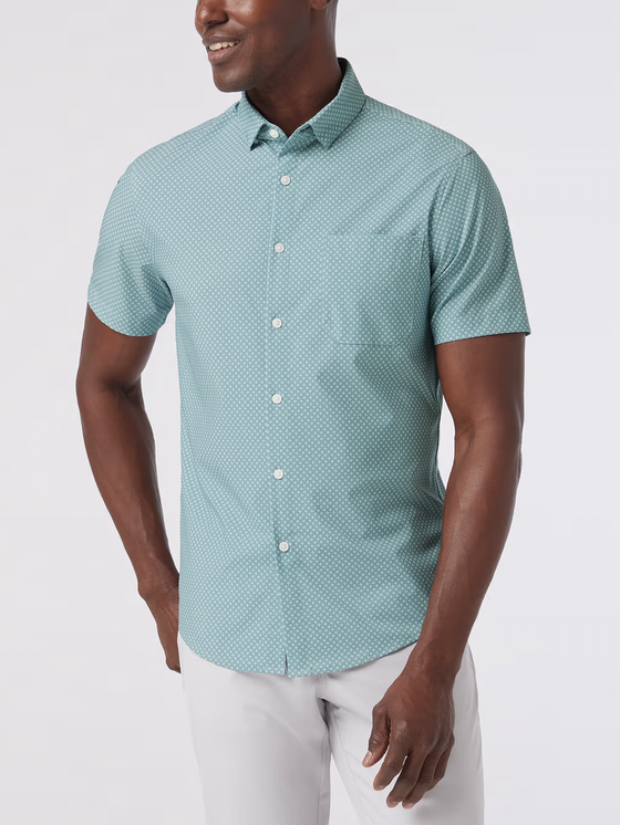 Mizzen+Main Leeward Short Sleeve Shirt in Pale Blue Clover