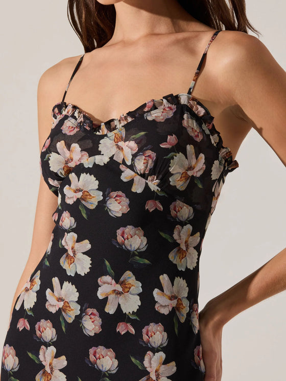 ASTR the Label Maeryn Sweetheart Ruffle Maxi Dress in Black Floral