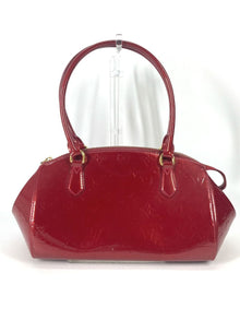  Louis Vuitton Monogram Vernis Sherwood PM Shoulder Bag in red