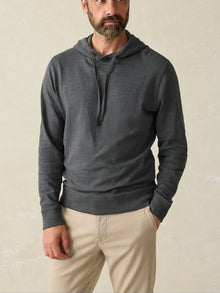  Faherty Brand Sunwashed Slub Hoodie in Graphite