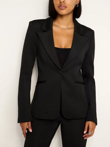  Good American Classic Sculpted Blazer in Black001