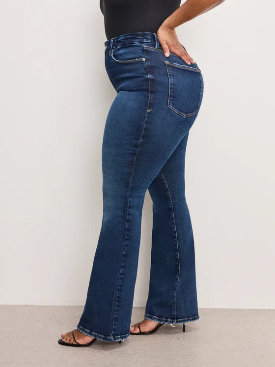 Good American Soft Tech Good Classic Bootcut Jeans in Indigo511