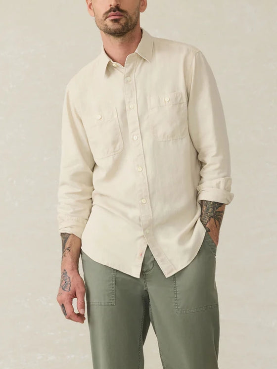 Faherty Brand The Tried and True Chambray Workshirt in Coastal Cream
