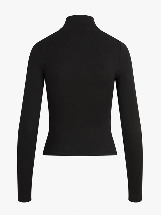 Favorite Daughter The Ribbed Turtleneck in Black soft