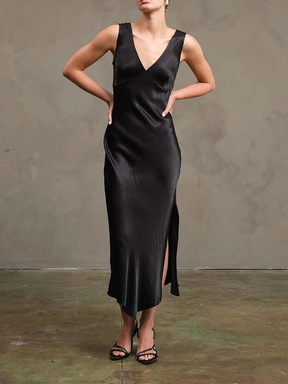black satin dress with slit Side in | Shop Raisonnel Shoe Size (UK):9 Retro Stage Vintage Christmas YGroup_aquerelle-dress while the dramatic slit
