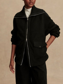  Eleanor Patch Pocket Fleece in Black