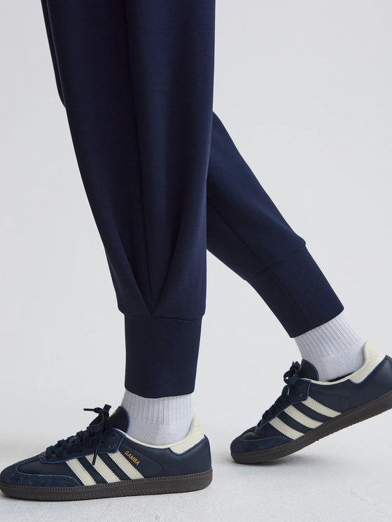 The Relaxed Pant 27.5 in Navy