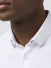 Mizzen + Main's Halyard No Tuck Short Sleeve in White Petal Hatch 
